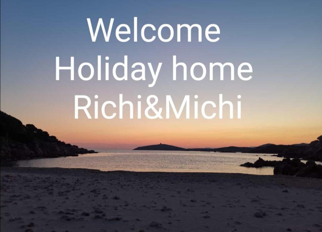 Villa Casa Vacanze Richi&Michi Chia Exterior foto