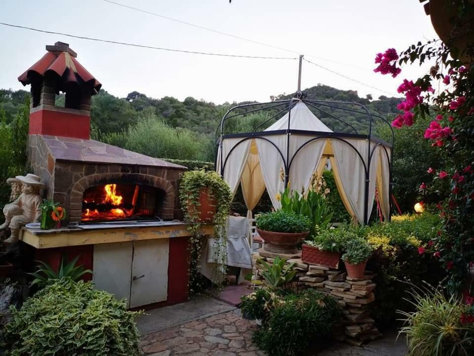 Villa Casa Vacanze Richi&Michi Chia Exterior foto